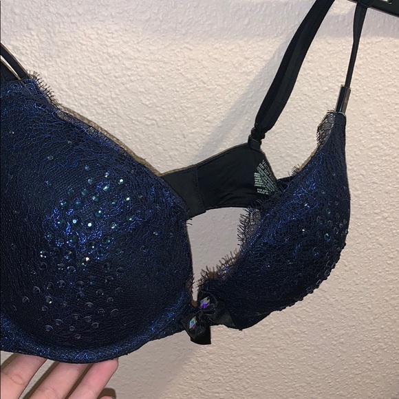 Brand New Victoria’s Secret Blue Sparkly Bra - Picture 2 of 8